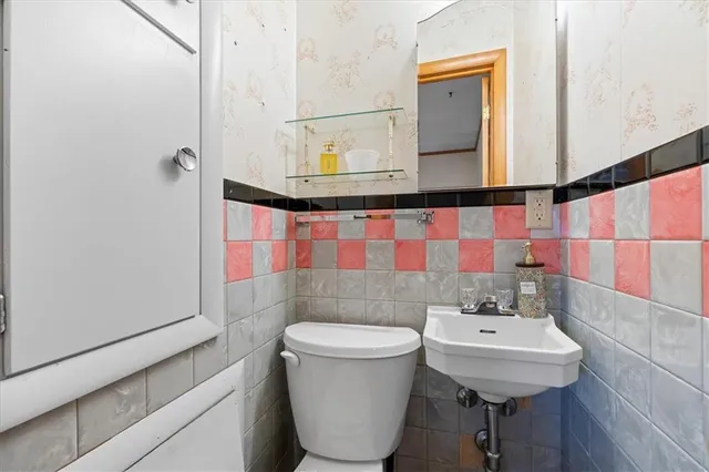 $335,000 | 1233 North 86th Street, Kansas City, KS 66112