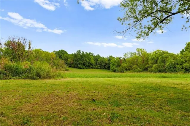 $335,000 | 1233 North 86th Street, Kansas City, KS 66112