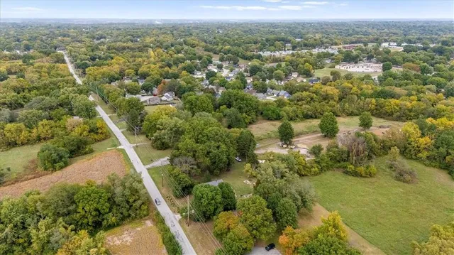 $335,000 | 1233 North 86th Street, Kansas City, KS 66112