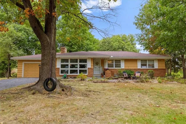 $335,000 | 1233 North 86th Street, Kansas City, KS 66112