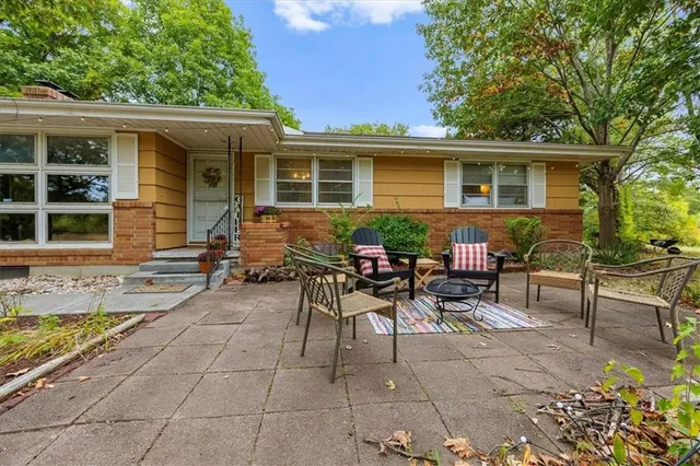 $335,000 | 1233 North 86th Street, Kansas City, KS 66112