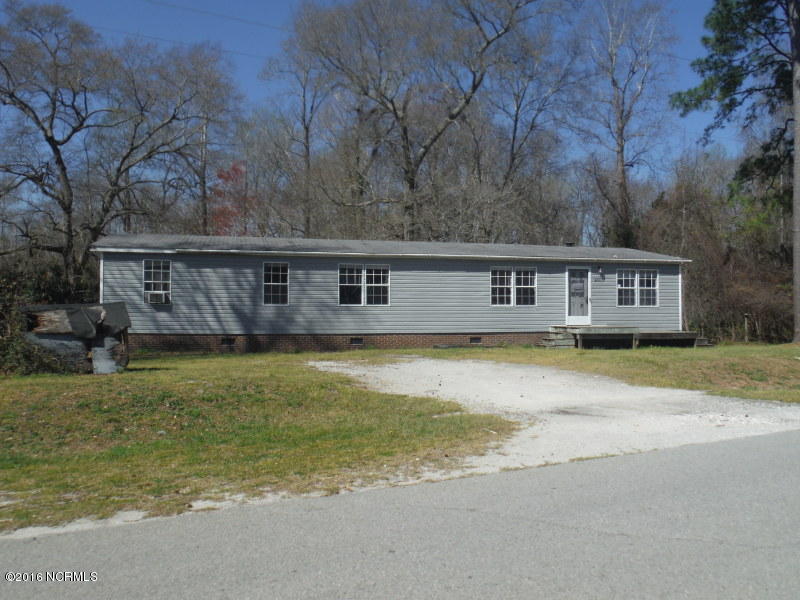 4601 West Gate Road Wilmington, NC 28405 - Photo 1 of 15 Front