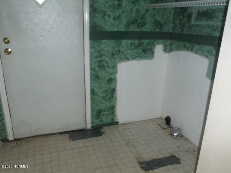 4601 West Gate Road Wilmington, NC 28405 - Photo 15 of 15 Laundry
