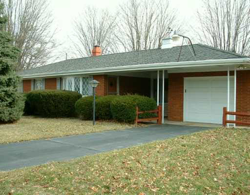 55010 Country Club Road South Bend, IN 46628 - Photo 1 of 8