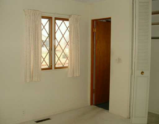 55010 Country Club Road South Bend, IN 46628 - Photo 6 of 8