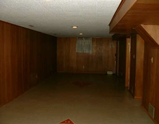 55010 Country Club Road South Bend, IN 46628 - Photo 7 of 8