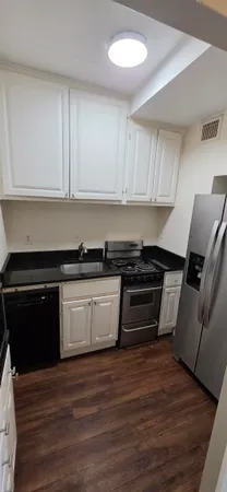 $1,200 | 1271 Poplar Avenue, Unit 508, Memphis, TN 38104