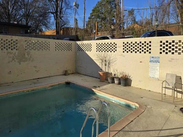 $1,200 | 1271 Poplar Avenue, Unit 508, Memphis, TN 38104