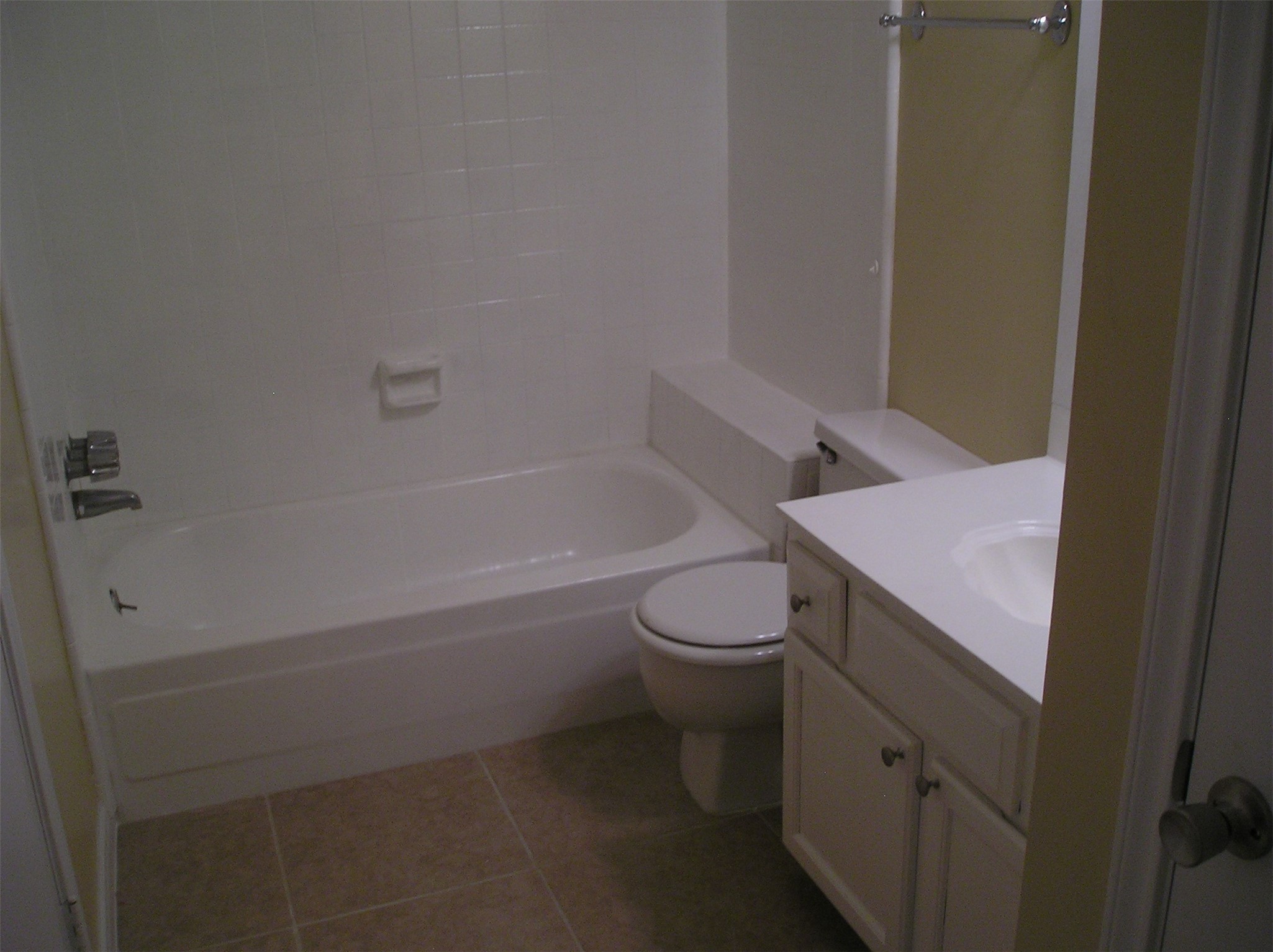 5810 Twisted Pine Court, Unit B Houston, TX 77039 - Photo 9 of 11