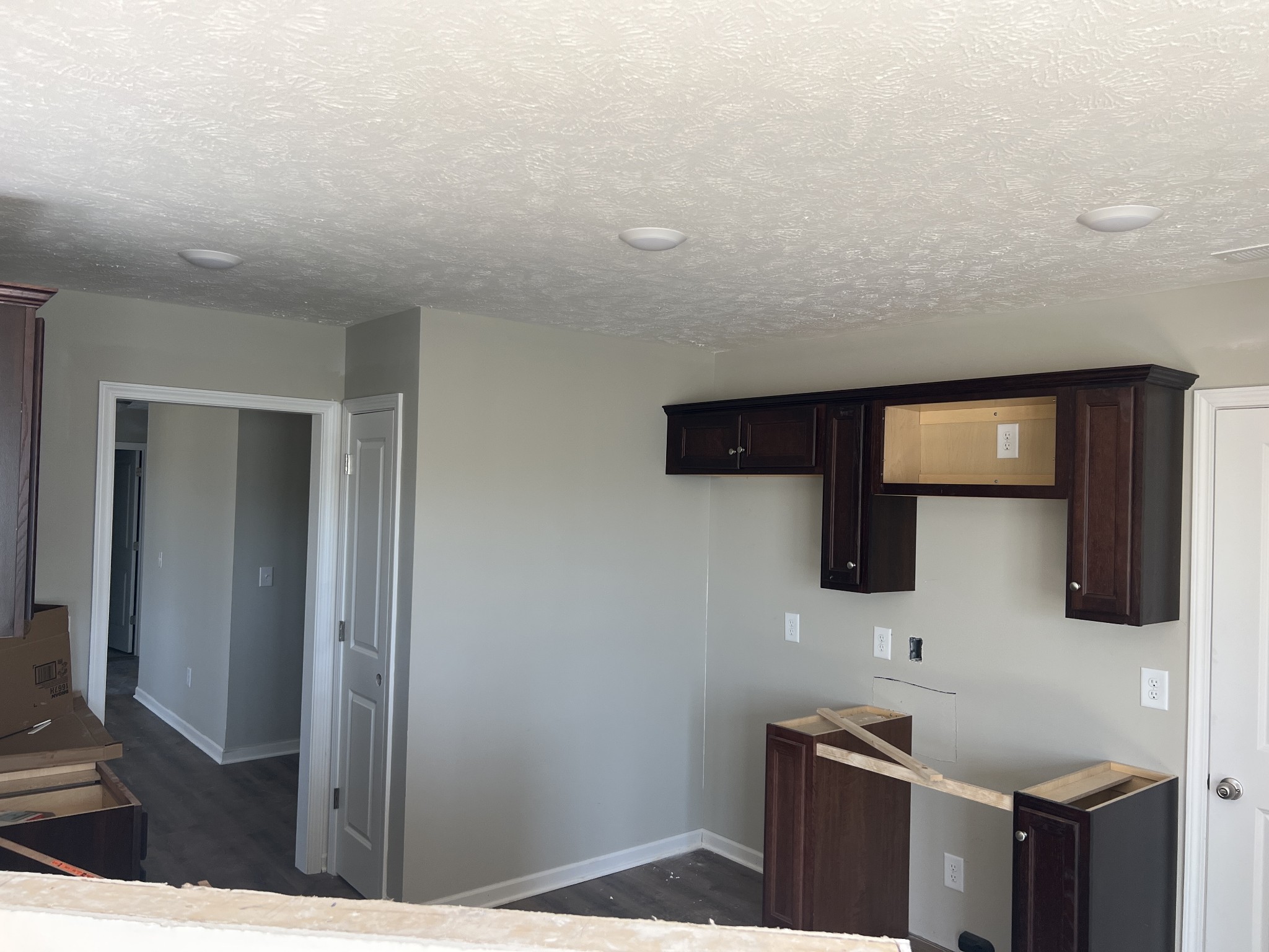 219 Timber Circle Manchester, TN 37355 - Photo 5 of 8 a kitchen with stainless steel appliances a microwave and sink