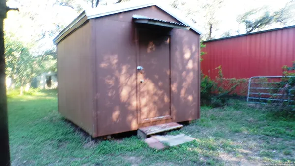 $182,700 | 1036 Hilltop Road, Beeville, TX 78102