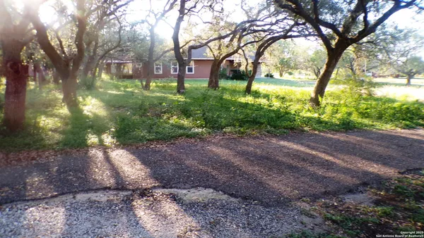 $182,700 | 1036 Hilltop Road, Beeville, TX 78102