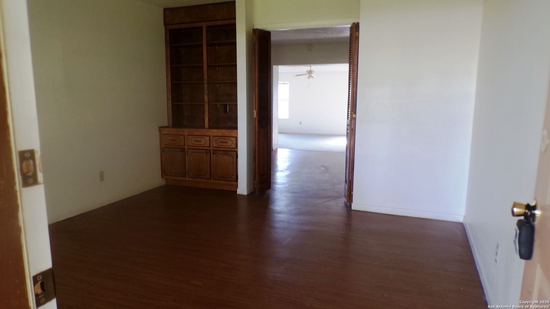 1036 Hilltop Road Beeville, TX 78102 - Photo 15 of 34