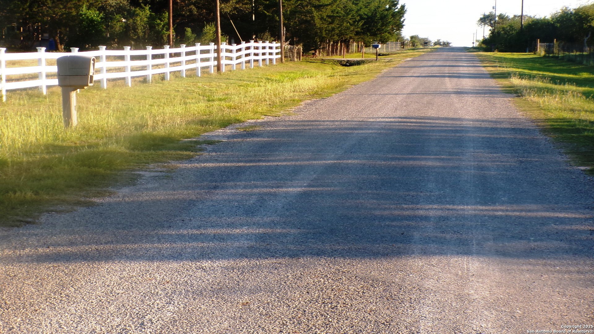 1036 Hilltop Road Beeville, TX 78102 - Photo 2 of 34