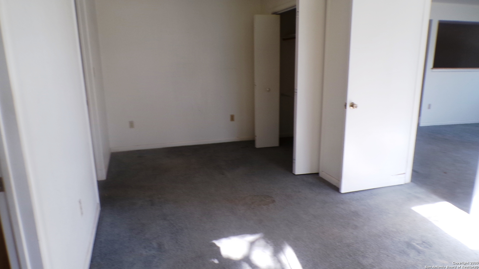 1036 Hilltop Road Beeville, TX 78102 - Photo 24 of 34