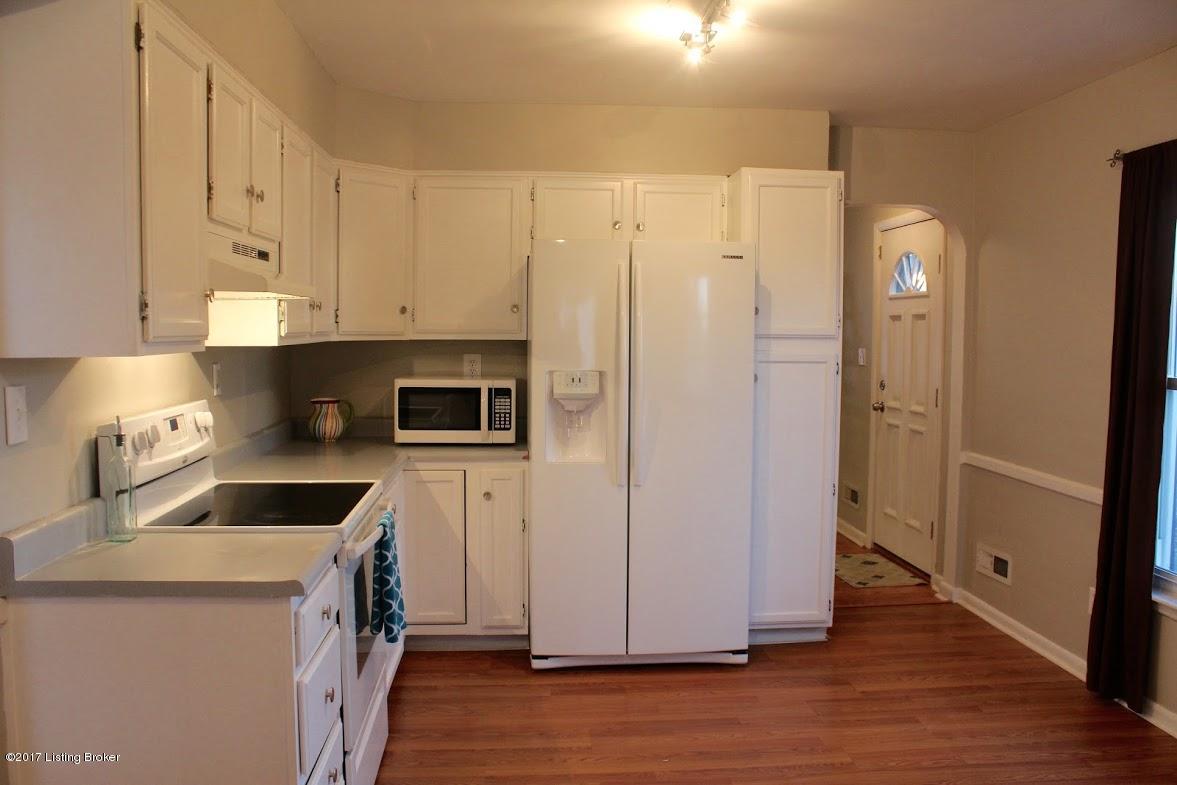 3610 Dell Road Louisville, KY 40299 - Photo 9 of 19 Kitchen fridge 2