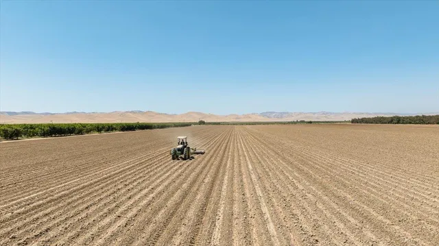 $1,530,000 | 0 Schmidt Road, Gustine, CA 95322