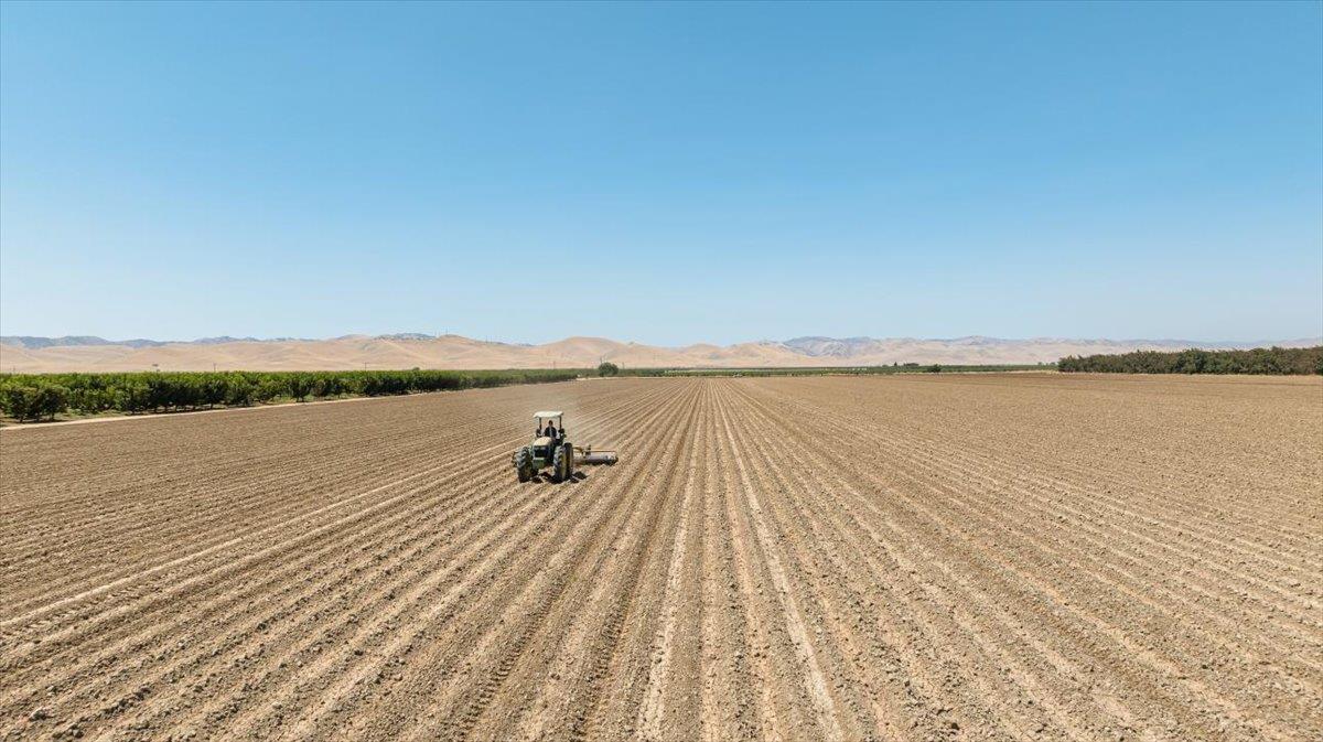 0 Schmidt Road Gustine, CA 95322 - Photo 11 of 33 a view of lake