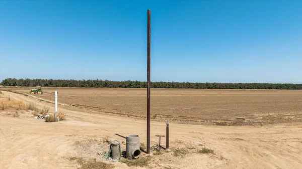 a view of an ocean beach and an ocean view
