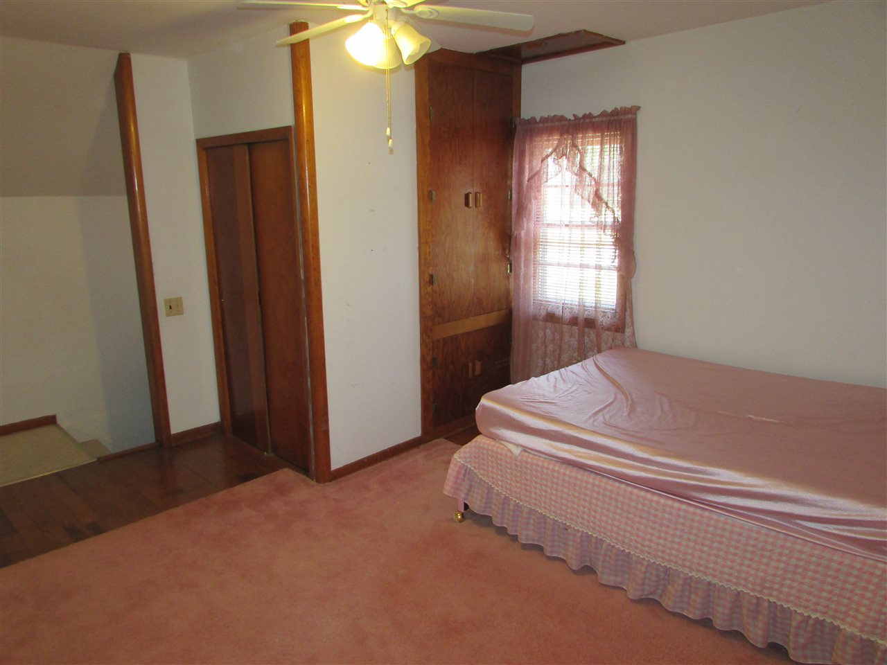 160 North 3rd Street Blanchard, MI 49310 - Photo 21 of 49 1819646-20.JPG