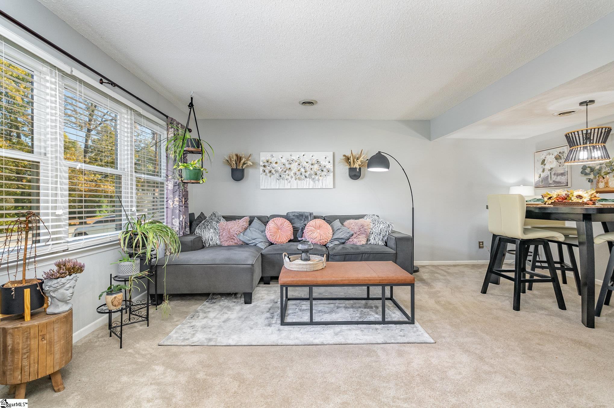 22 Hidden Springs Road Spartanburg, SC 29302 - Photo 3 of 31