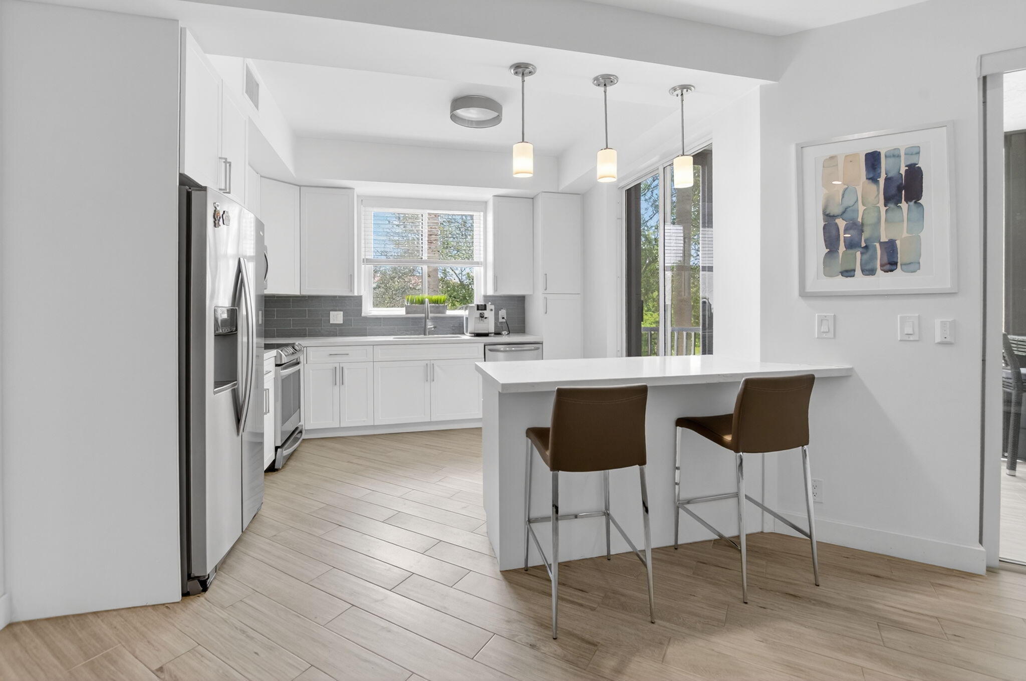 7546 La Paz Boulevard, Unit 205 Boca Raton, FL 33433 - Photo 10 of 33 kitchen