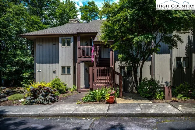 $580,000 | 151 The Cones, Unit A4, Blowing Rock, NC 28605