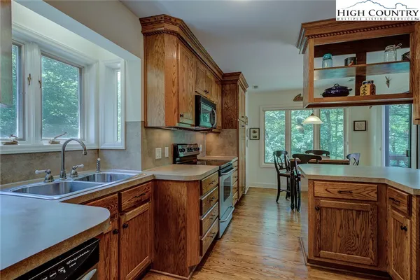 $575,000 | 151 The Cones, Unit A4, Blowing Rock, NC 28605