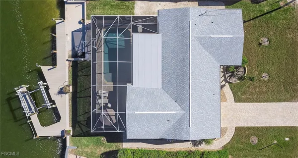 $950,000 | 49 Fairview Boulevard, Fort Myers Beach, FL 33931