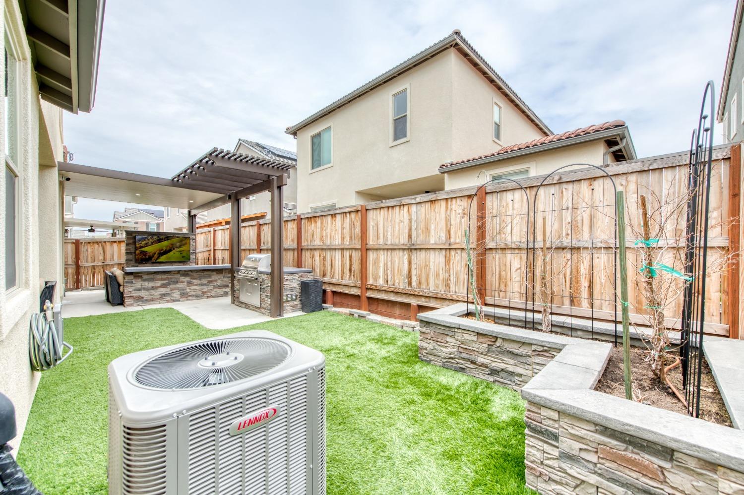 4671 Twin Oaks Road Madera, CA 93636 - Photo 39 of 47 Gallery Image 39