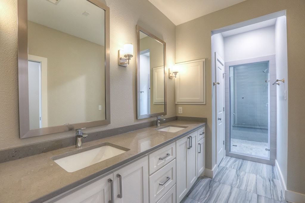 3619 Alba Road Houston, TX 77018 - Photo 22 of 34 2nd floor- Primary ensuite bathroom with 2 sinks and walk in shower