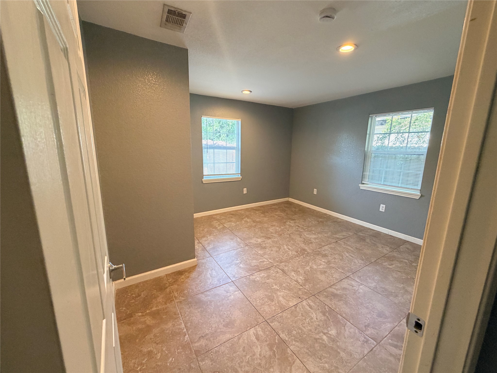 3030 Friar Point Road Houston, TX 77051 - Photo 9 of 15 Gallery Image 9