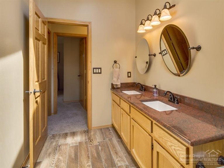 60388 Woodside Loop Bend, OR 97702 - Photo 16 of 25 Additional Photo