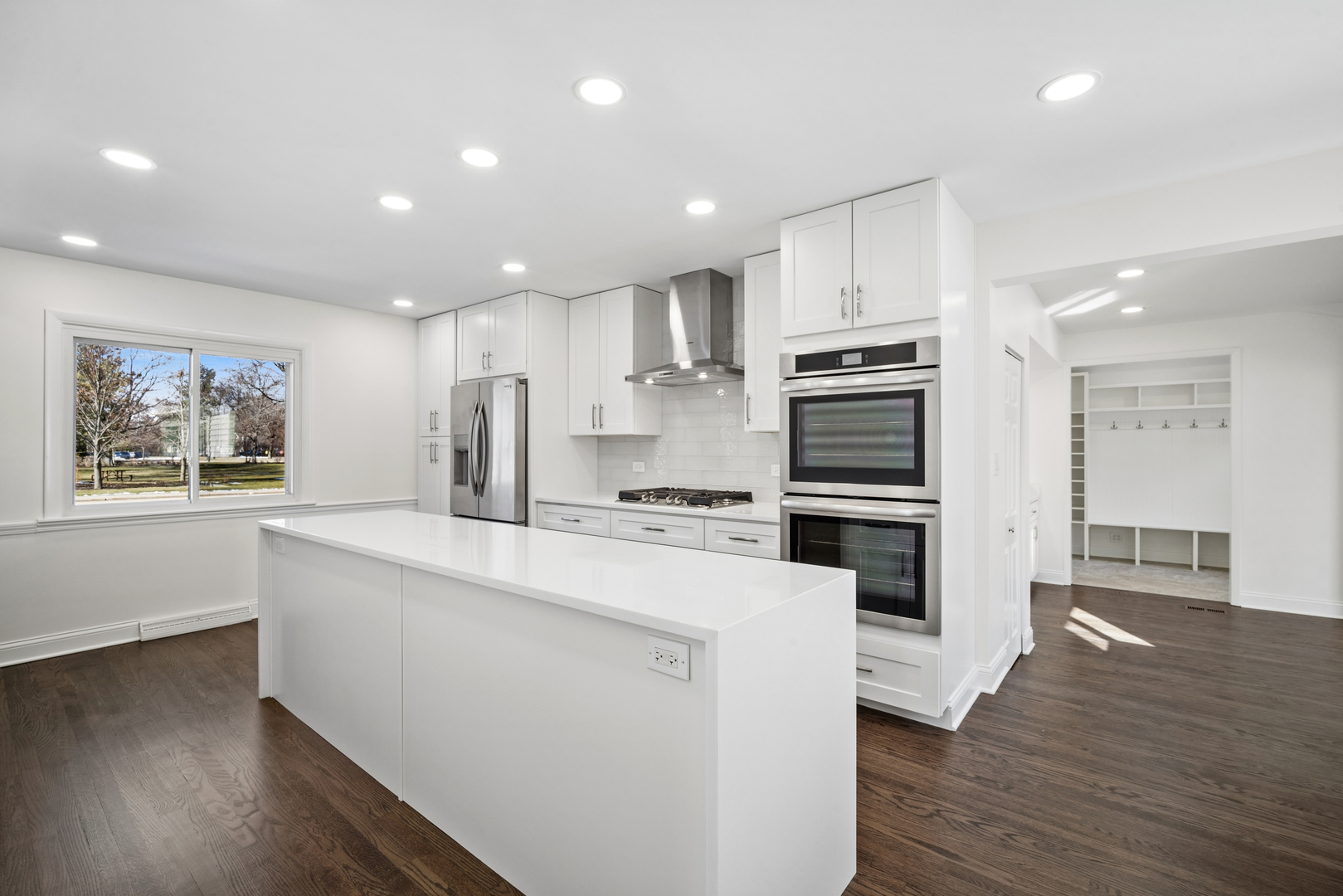 1155 Hackberry Road Deerfield, IL 60015 - Photo 5 of 41