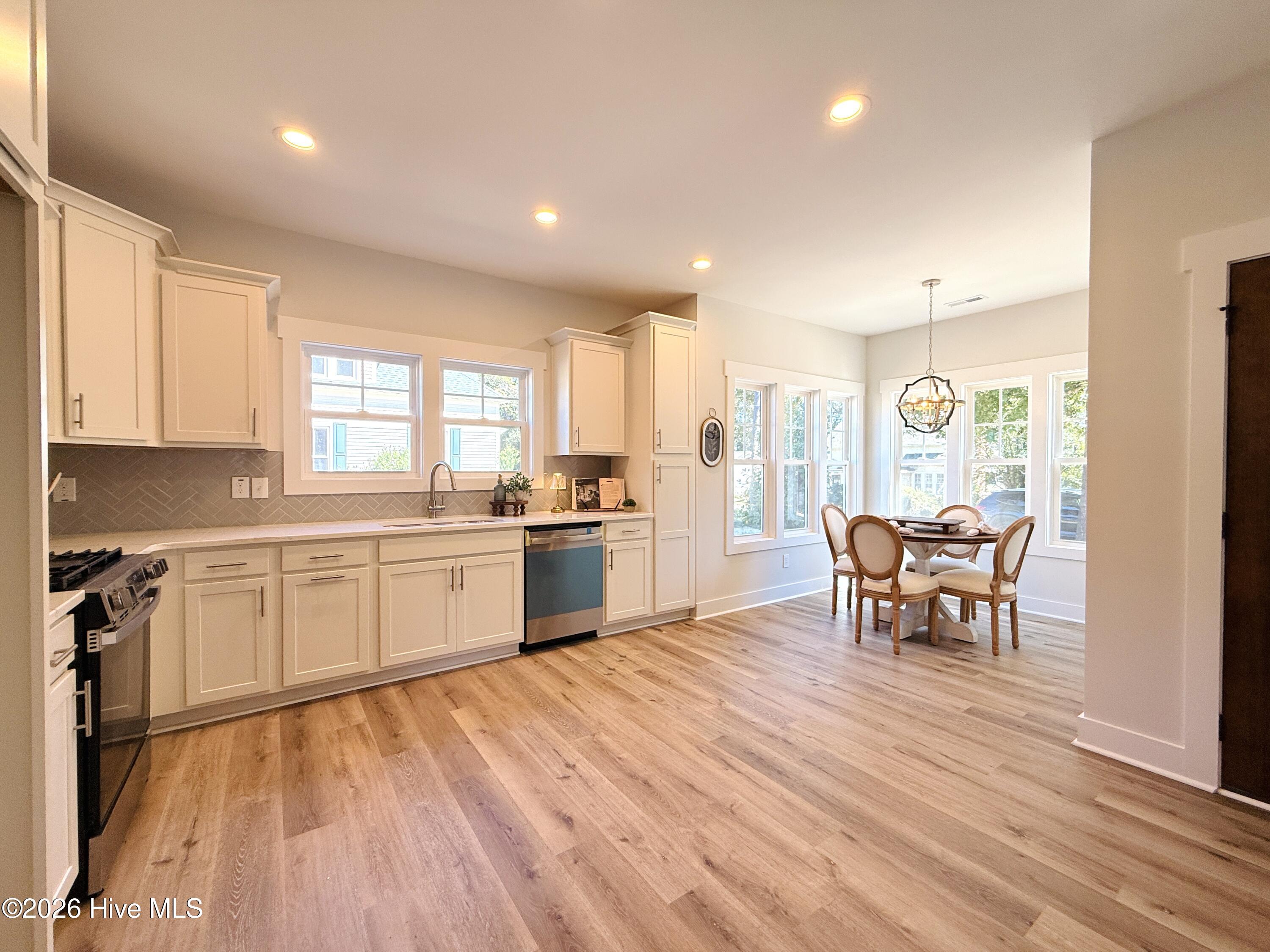 170 Matthews Road Lakeview, NC 28350 - Photo 5 of 43 IMG_1587