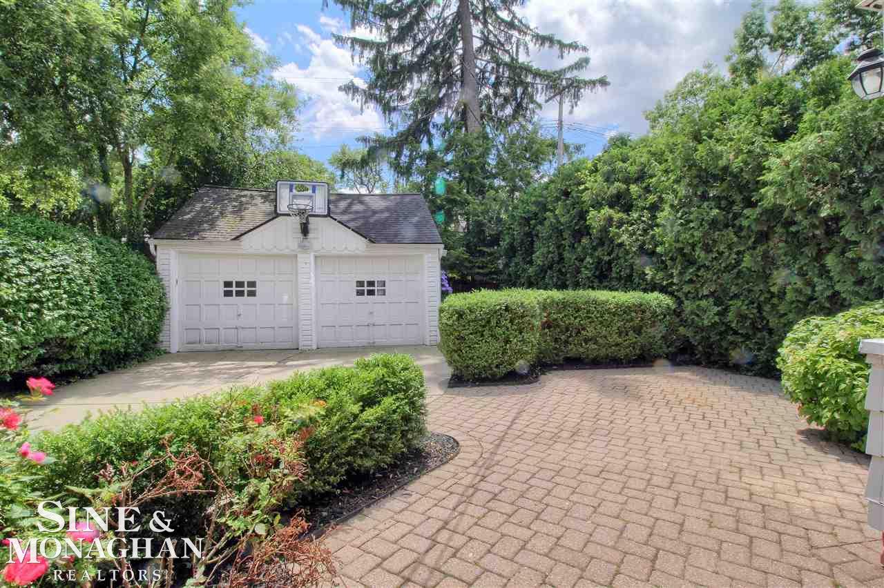 283 Merriweather Road Grosse Pointe Farms, MI 48236 - Photo 30 of 32