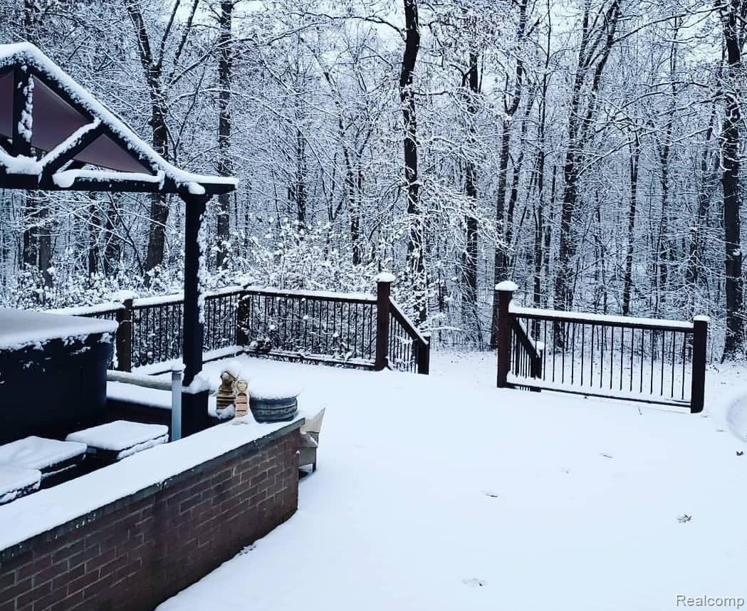 7935 Schrepfer Road Howell, MI 48855 - Photo 45 of 48 Screenshot_20190913-124258_Instagram.jpg