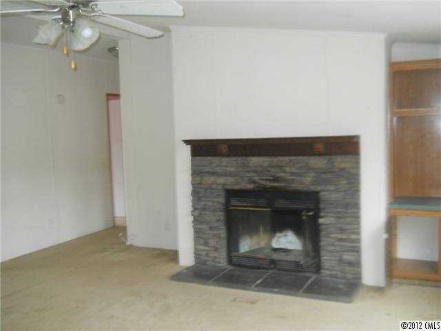 2935 Forbes Road Gastonia, NC 28056 - Photo 2 of 10 Gallery Image 2