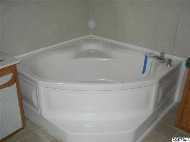 2935 Forbes Road Gastonia, NC 28056 - Photo 4 of 10 Gallery Image 4