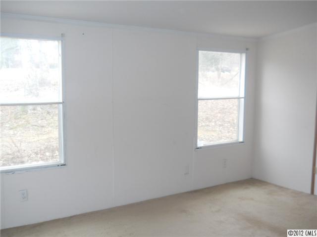 2935 Forbes Road Gastonia, NC 28056 - Photo 6 of 10 Gallery Image 6