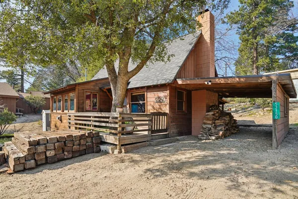 a view of house with a outdoor space