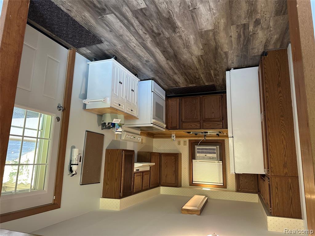 41346 Bemis Road Belleville, MI 48111 - Photo 5 of 14