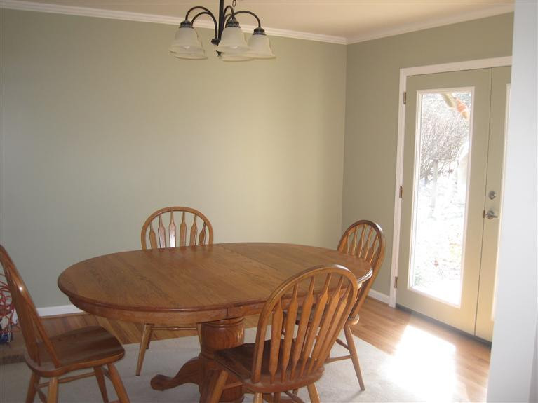 2379 Heather Way Lexington, KY 40503 - Photo 9 of 16 Family and friends will love a meal in t