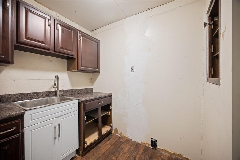 23 Seneca Street Pittsburgh, PA 15219 - Photo 38 of 45