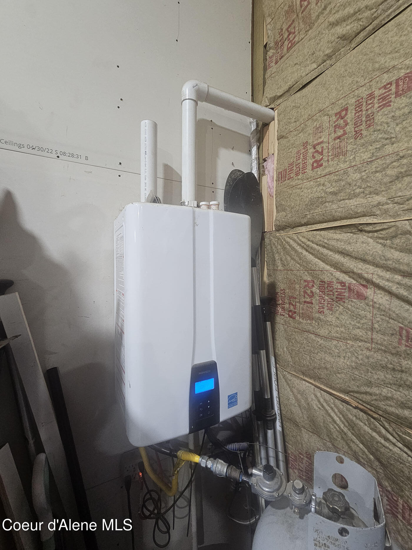 365 Jacks Place Oldtown, ID 83822 - Photo 14 of 27 Tankless hotwater heater