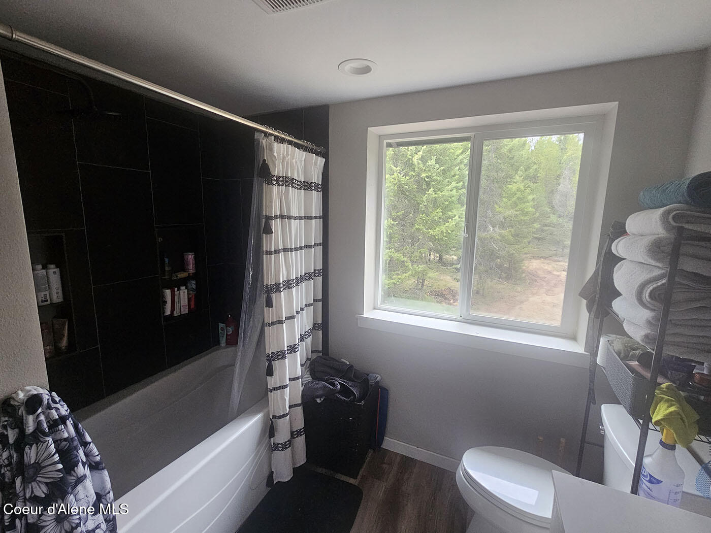 365 Jacks Place Oldtown, ID 83822 - Photo 10 of 27 1 bathroom 2