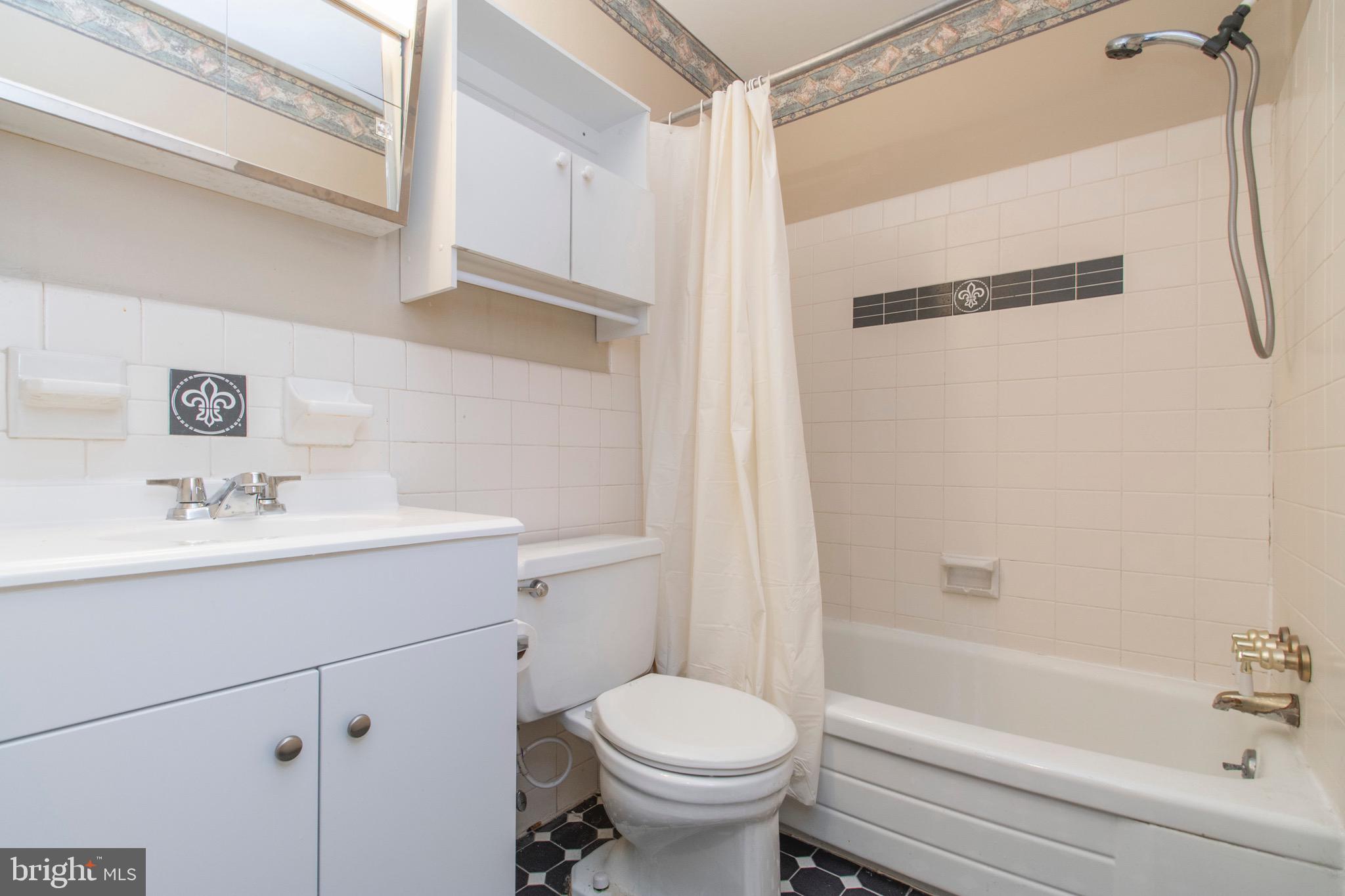 1600 Church Road, Unit A301 Wyncote, PA 19095 - Photo 10 of 15