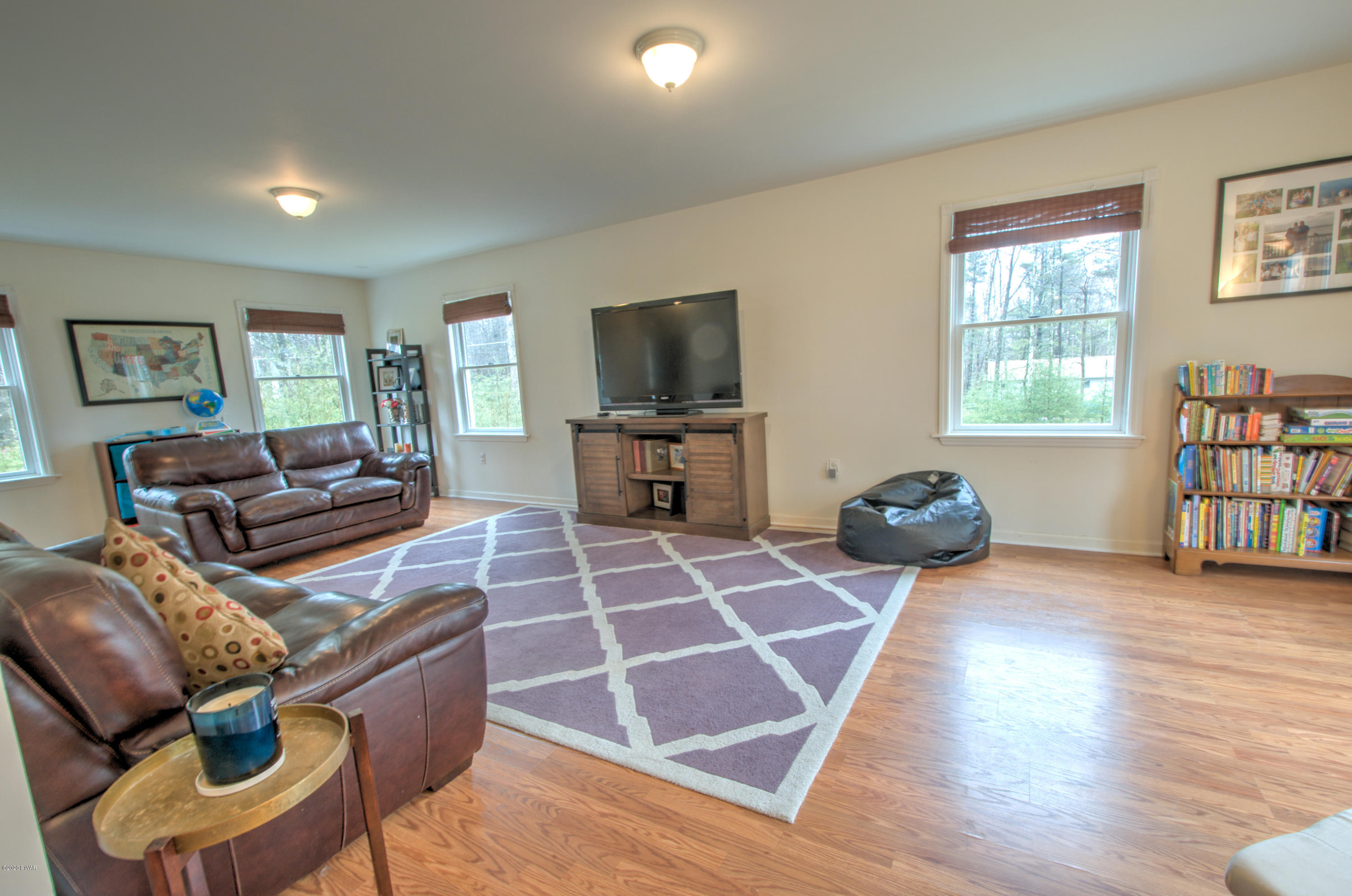 6-Family Room View 3