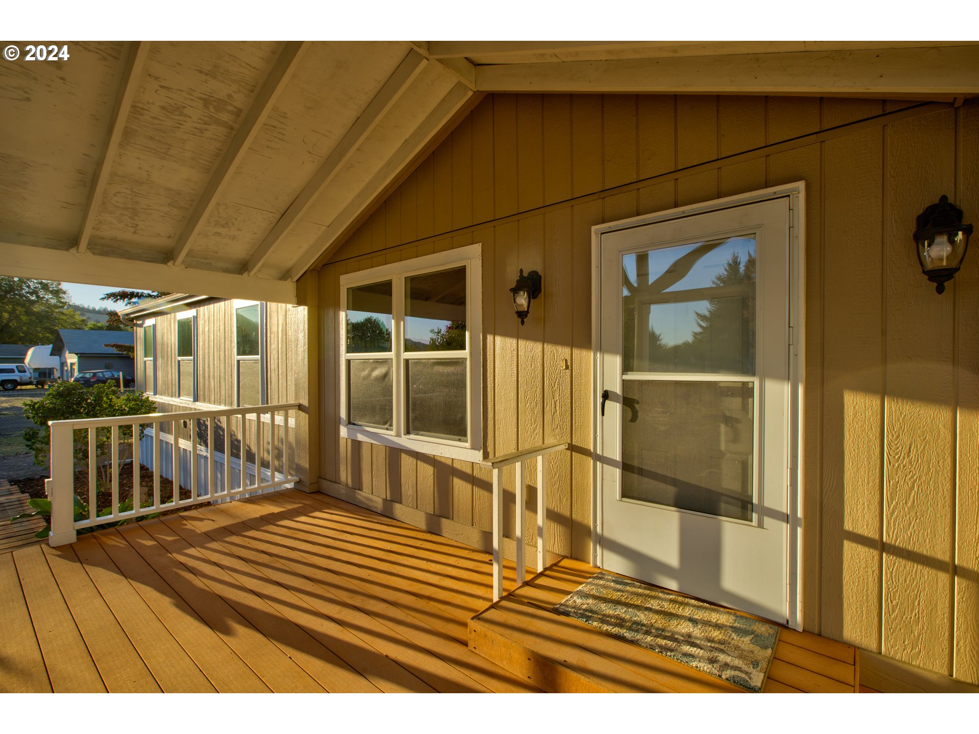 2438 Austin Road Roseburg, OR 97471 - Photo 6 of 48 a view of outdoor space