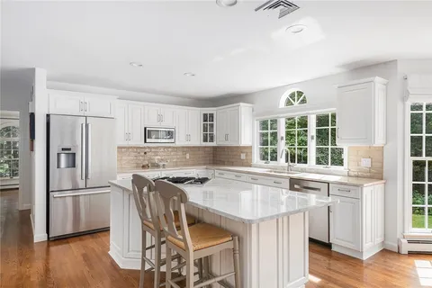 $1,295,000 | 215 Watch Hill Drive, East Greenwich, RI 02818